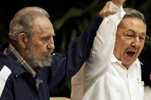 پایان دوران کاستروها در کوبا/ رائول کاسترو از رهبری حزب کمونیست کوبا استعفا داد