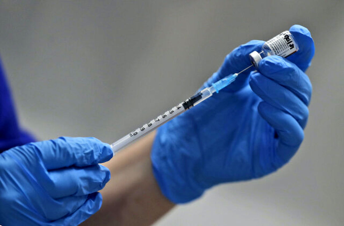 انتشار مجوز وزارت بهداشت به هلال احمر برای واردات واکسن کرونا