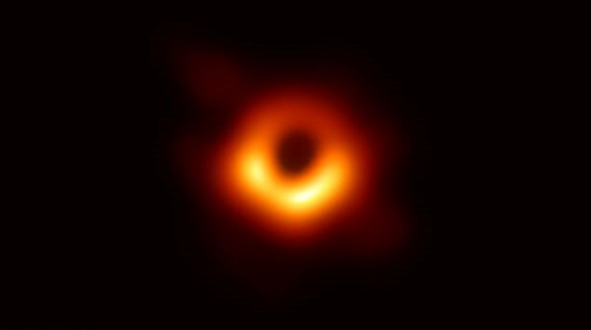 بررسی تصویر یک سیاه‌چاله و کمک به کشف منشأ پرتوهای کیهانی