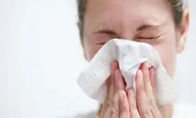 هر علائم «شبه سرماخوردگی»، کروناست/ همه مناطق استان تهران آلوده به کرونا است