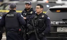 پلیس از چه چیزی می‌ترسد؟/ کاریکاتور