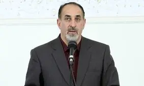 پیرنیا، معمارِ حکیم است