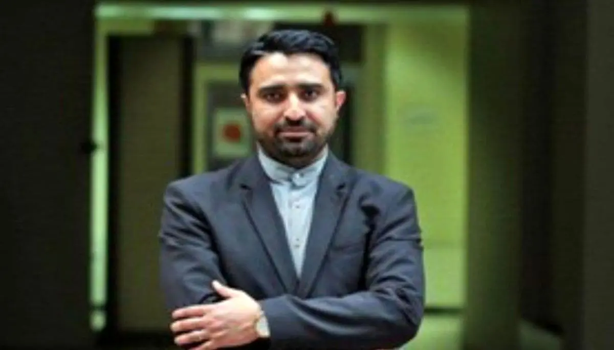 چرا قاضی القضات باید خرقه قضاوت وانهد و جبه ریاست به تن کند؟