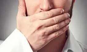 علت بوی بد دهان و دلایل عجیب آن
