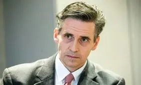 معاون سفیر آمریکا به وزارت خارجه روسیه احضار شد/ روسیه ۱۰ کارمند سفارت آمریکا را اخراج کرد