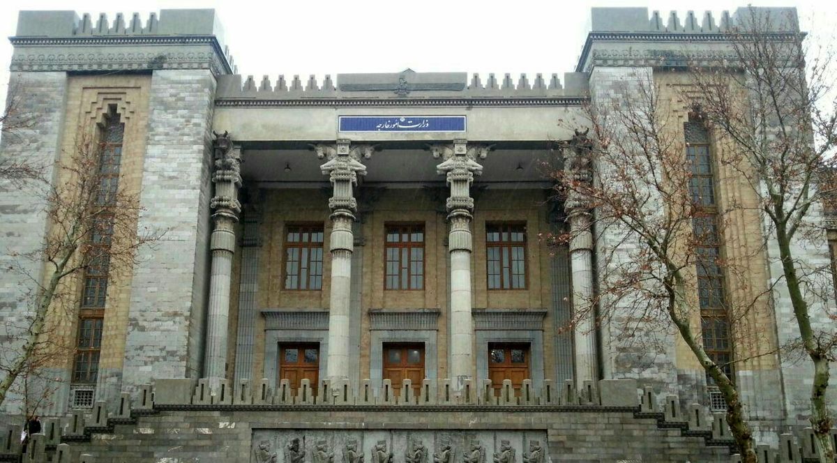 اقلیتی کوچک بر علیه خواست و منافع ملت قدم بر میدارند/ تیم مذاکرهکننده را نفوذی، انشاءبنویس اندیشکدهای خارجی و خائن می دانند