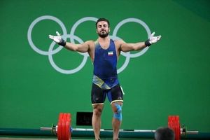 وزنه برداری قهرمانی آسیا/ مدال طلا بر گردن کیانوش رستمی