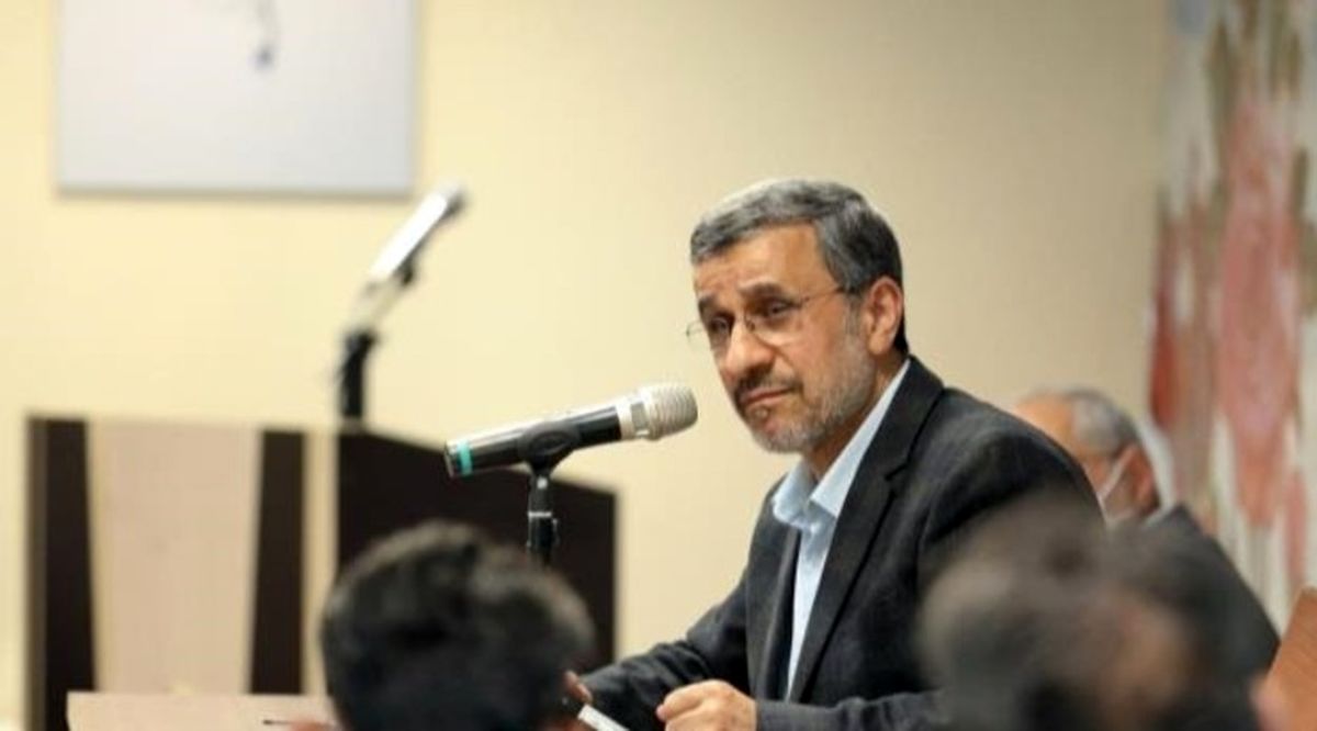 احمدی‌نژاد: مسئولان جزیره خریده‌اند تا درصورت جوشیدن خشم ملت به آنجا فرار کنند!