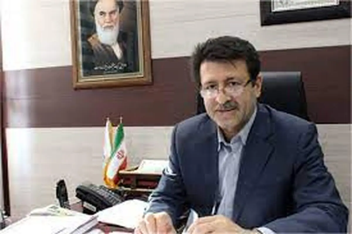 واکسن خارج از نوبت زمینه ساز تخلفات بزرگتر است/ جای سوال دارد که آیا جناب شهردار جزو کادر درمان، پاکبان، غسال و یا بیماران خاص است که به خود واکسن خارج از نوبت ترزیق کرده است؟
