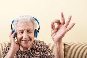 موسیقی درمانی به بهبود کیفیت خواب افراد مسن کمک می‌کند
