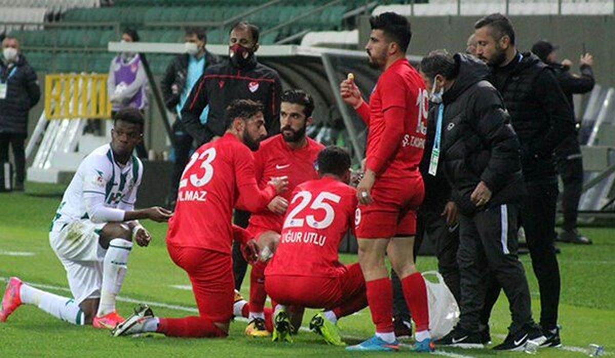آیا روزه‌داری به فوتبالیست‌ها آسیب می‌رساند؟