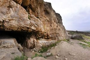 کشف نشانه‌ های دوخت و دوز از دوران پارینه سنگی در کرمانشاه