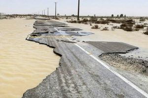 بارندگی ۴۰۰ میلیارد ریال به راه‌های منطقه سیستان خسارت زد