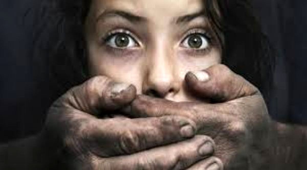 چطور از کودکم در برابر بچه بازی محافظت کنم؟/ پدوفیلی چیست؟