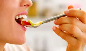 جویدن غذا و اهمیت آن در سلامتی بدن