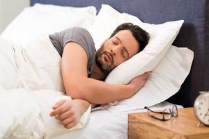 ۵ راهکار ساده برای به خواب رفتن در عرض چند دقیقه‌