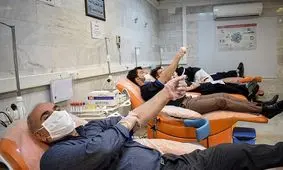 استقبال گسترده مردم کرمان از اهدای خون در شب های قدر