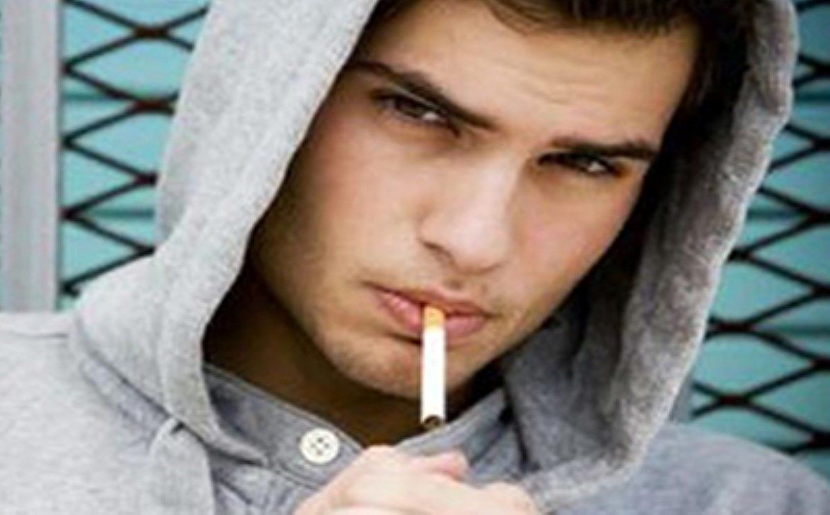 نحوه برخورد با نوجوان سیگاری