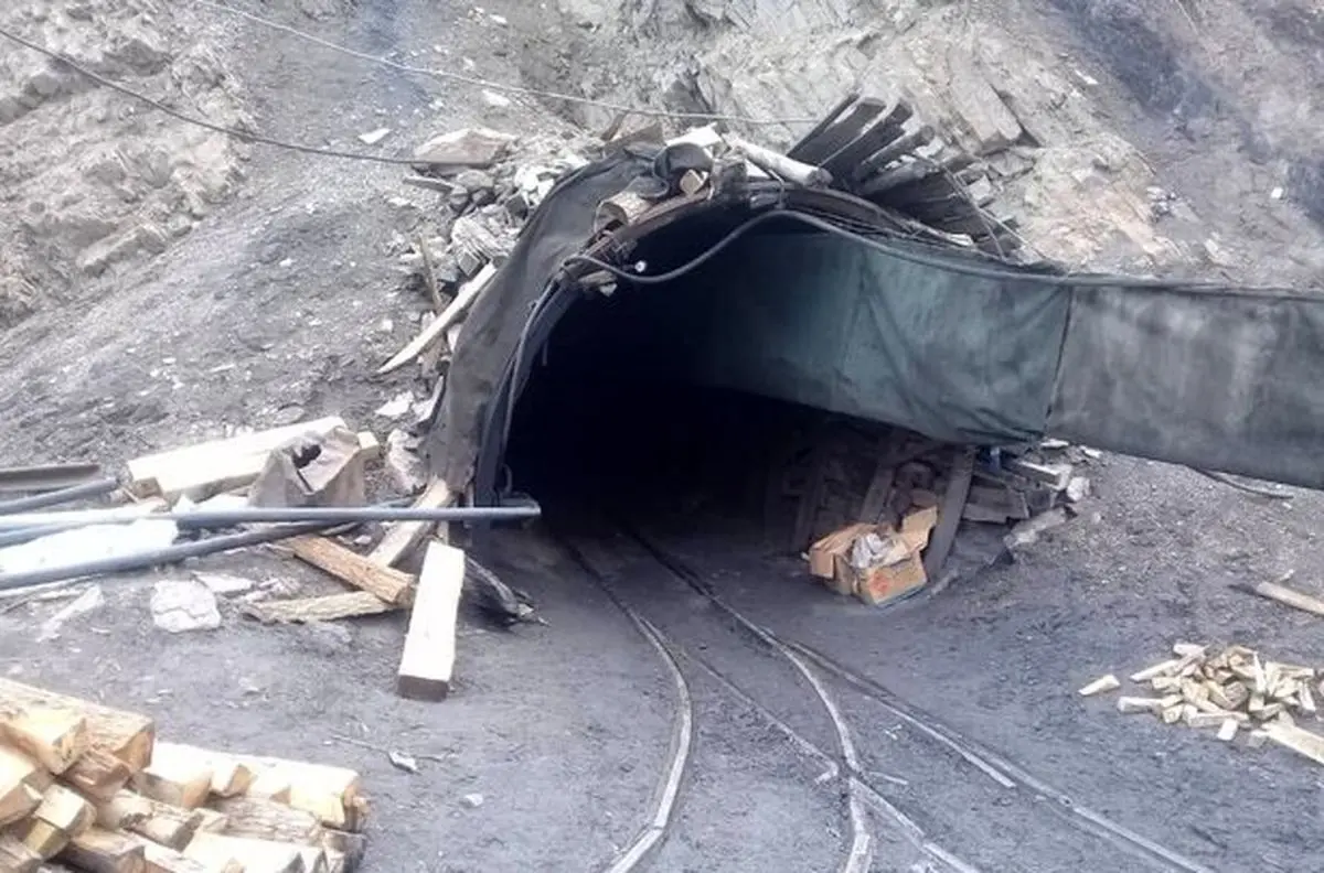 تونل شماره ۴۲ معدن طزره موقتاً تعطیل شد/ سطح ایمنی کارگاه بررسی می‌شود