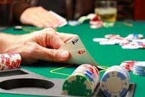 قمارخانه‌ ای در اردبیل با دستگیری ۲۴ قمارباز متلاشی شد