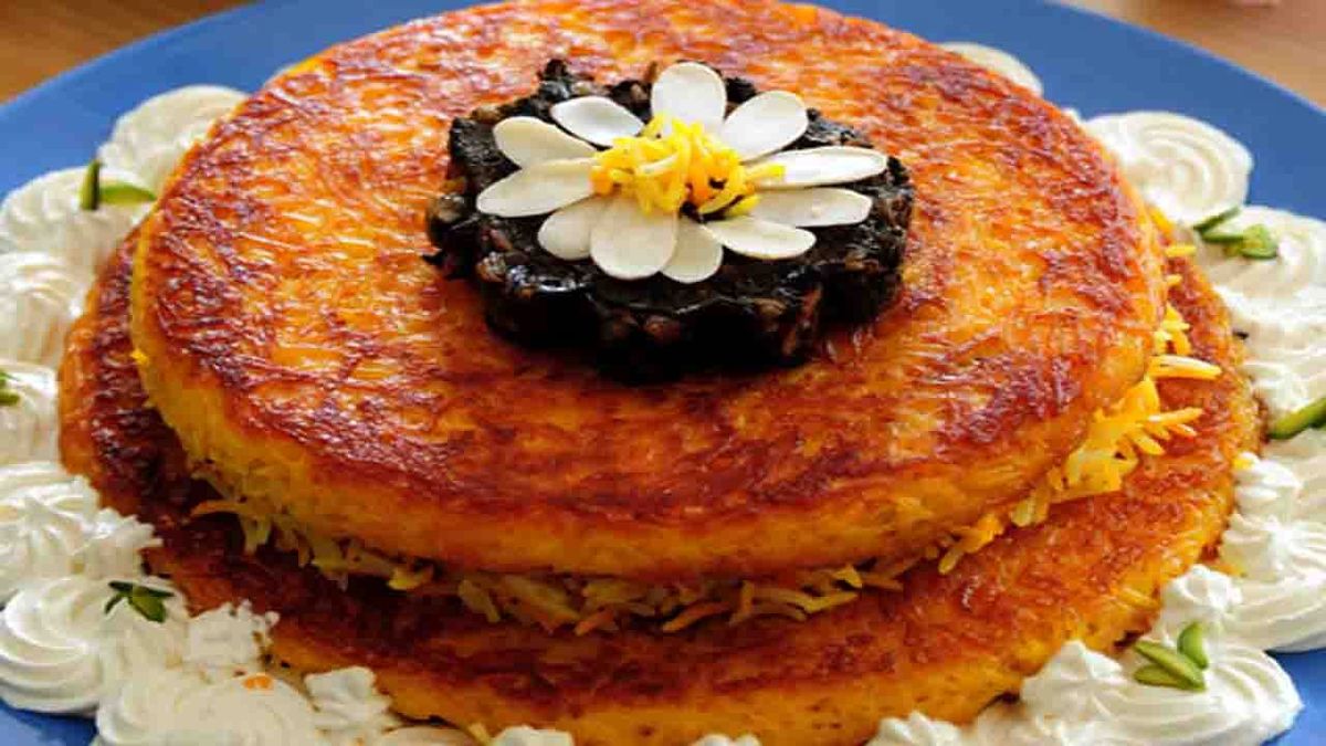 طرز تهیه تهچین قارچ و گردو