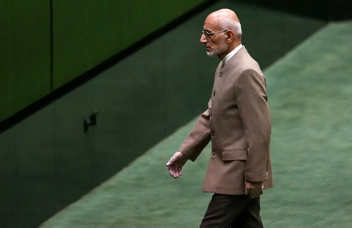 قحط الرجال نداریم که فقط رئیسی و قالیباف کاندیدا شوند / ظریف از افتخارات کشور است / کرونا عمدی ساخته شد / ریشه مشکلات اقتصادی به بانکها برمی‌گردد / بعید است FATF تصویب شود