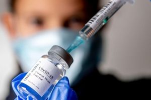 بیش از ۶۰ درصد کارآموزان کادر بهداشت و درمان استان مرکزی واکسینه شدند