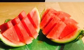 خوب و بد خوردن هندوانه برای کودکان
