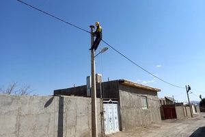 شبکه توزیع برق ۲۶ روستای لرستان بهسازی شد