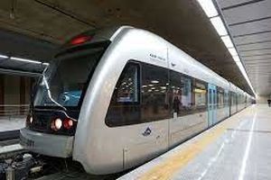 افزایش یک ساعته سرویس‌ دهی قطار شهری مشهد در روز عید فطر