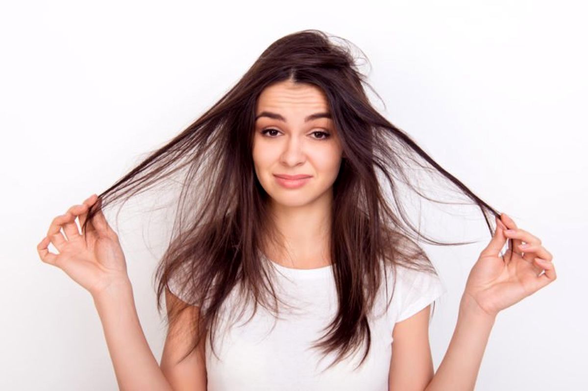 چرا شبها نباید با موی باز بخوابیم؟