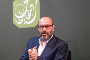 حسین دهقان در نشست خبری: عرصه انتخابات کشور جای سلبریتی‌های سیاسی نیست