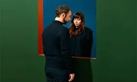 خوشبخت‌ شدن بدون عشق سخت است، بدون دوست، ناممکن