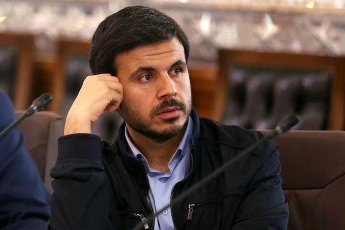 در سفر روحانی به مشهد برای او یک پتو و تشک لاکچری آوردند/ ویدئو