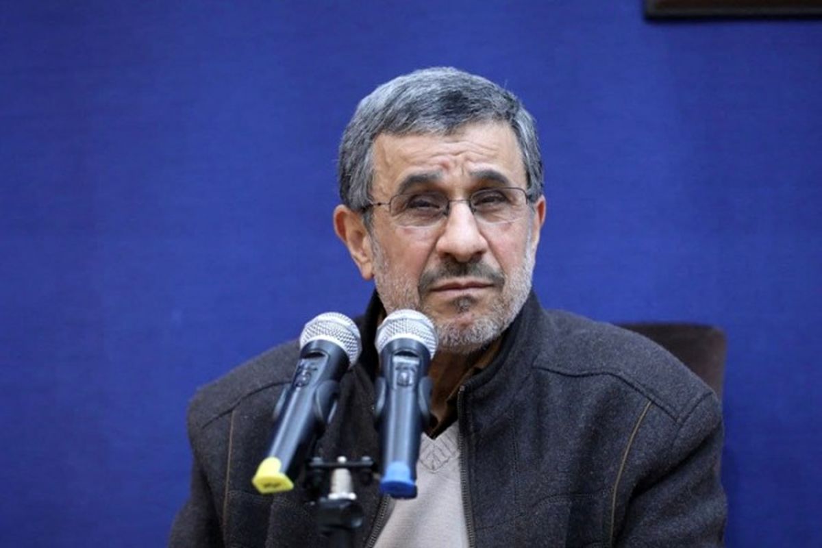 احمدی‌نژاد کشتار دختران دانش‌آموز در افغانستان را تسلیت گفت