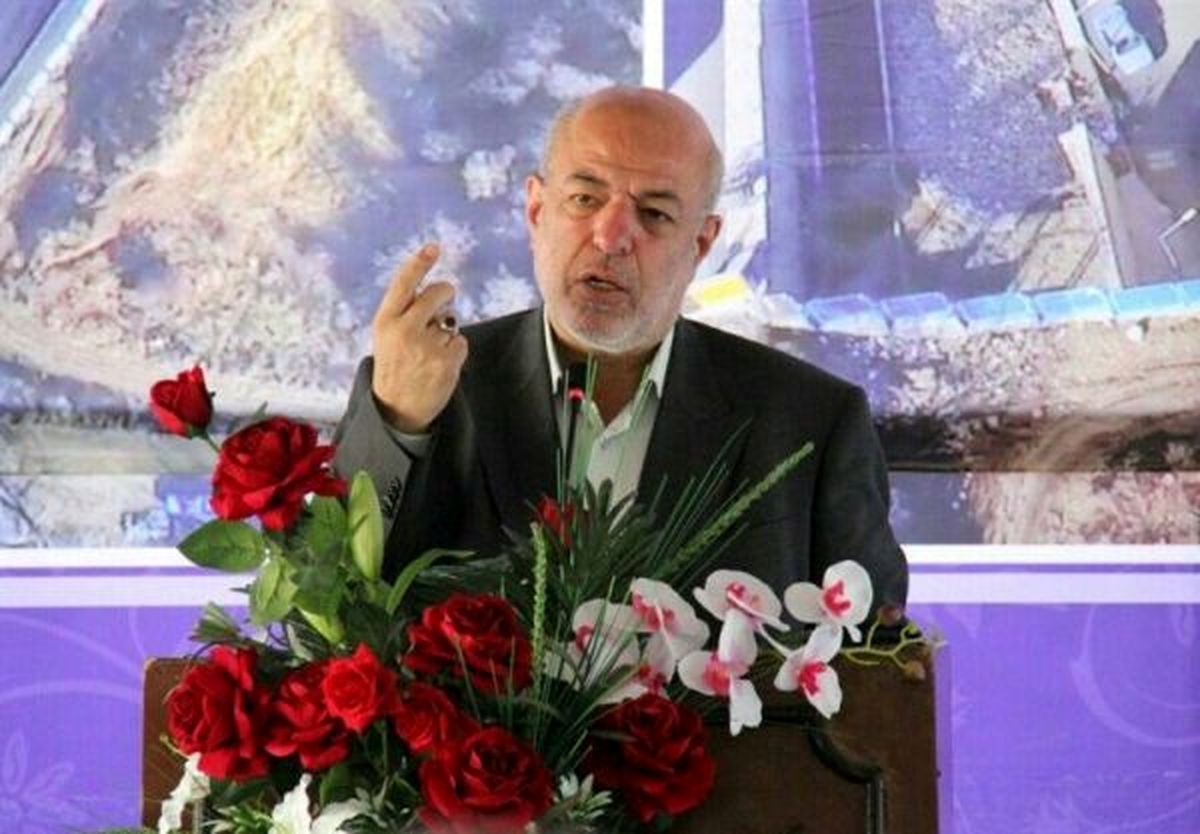 وزیر نیرو: هزینه ها بیشتر از درآمد است/بنابراین چاره ای جز واقعی کردن قیمتهای برق نداریم