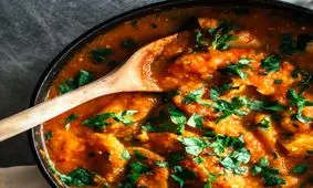 طرز تهیه مرغ و سیب زمینی اسپانیایی