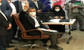 محمود احمدی‌نژاد، داوطلب انتخابات ریاست‌جمهوری شد/ ویدئو