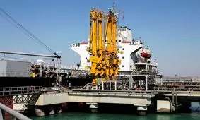 بزرگ‌ ترین محموله قیر صادراتی کشور در بندر امام بارگیری شد