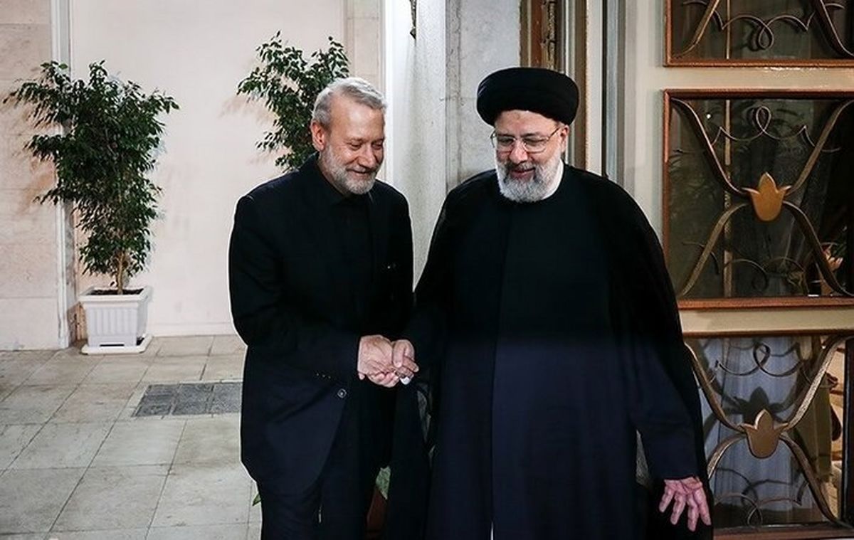 رئیسی ۸ برابر لاریجانی محبوبیت دارد / ابراهیم رئیسی و علی لاریجانی فردا در انتخابات ثبتنام میکنند؟