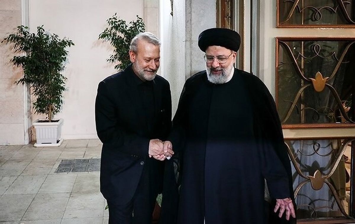 رئیسی ۸ برابر لاریجانی محبوبیت دارد / ابراهیم رئیسی و علی لاریجانی فردا در انتخابات ثبت‌نام می‌کنند؟