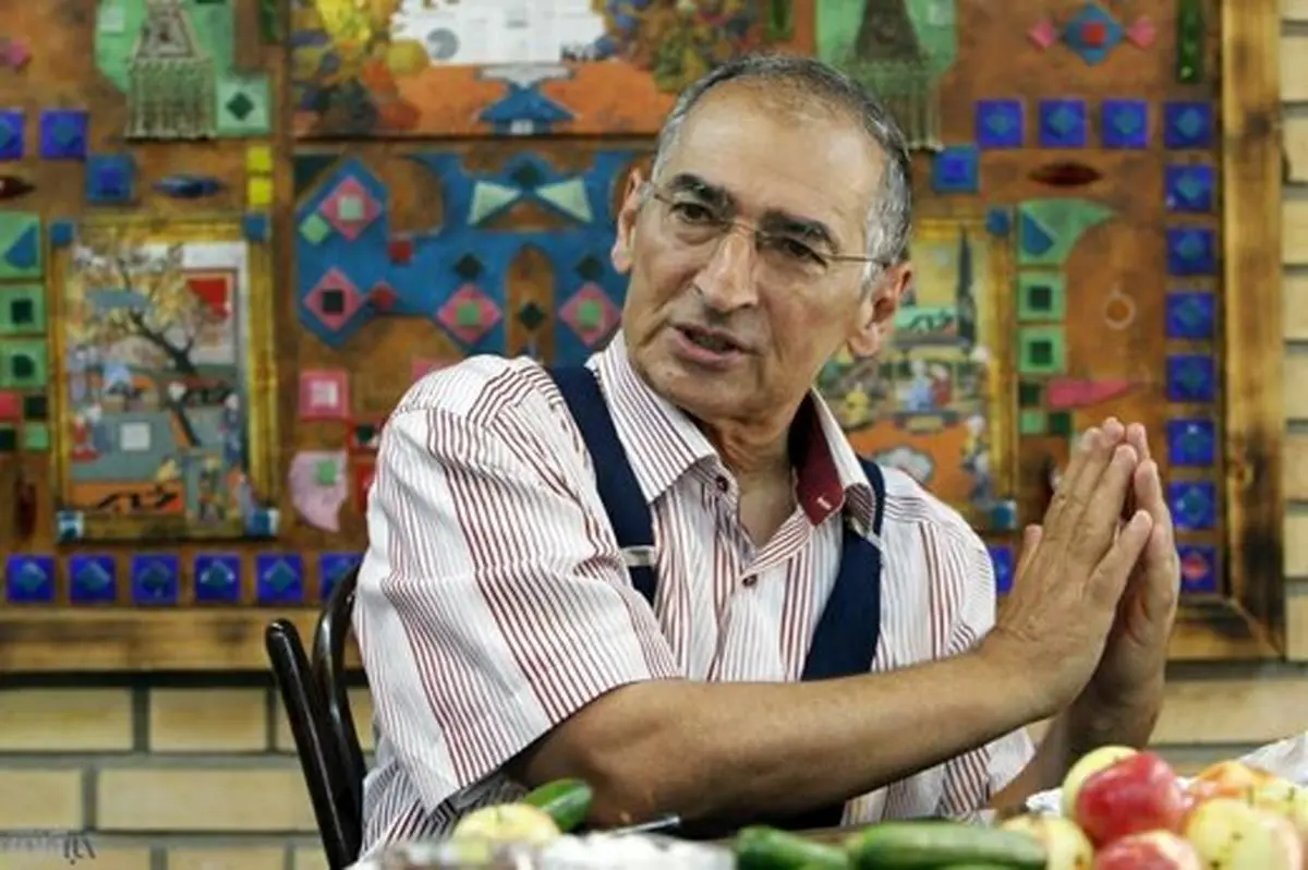 زیباکلام: می گویند احمدی نژاد برخی اسناد را از کشور خارج کرده است/ اسم طائب می آید خبردار می ایستم اما احمدی نژاد می‌گوید او تعادل ندارد 