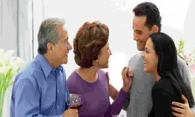 وابستگی به والدین در بزرگسالی و روش‌هایی برای کاهش آن