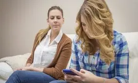 حفظ حریم خصوصی نوجوان، در عین نظارت و اعتماد