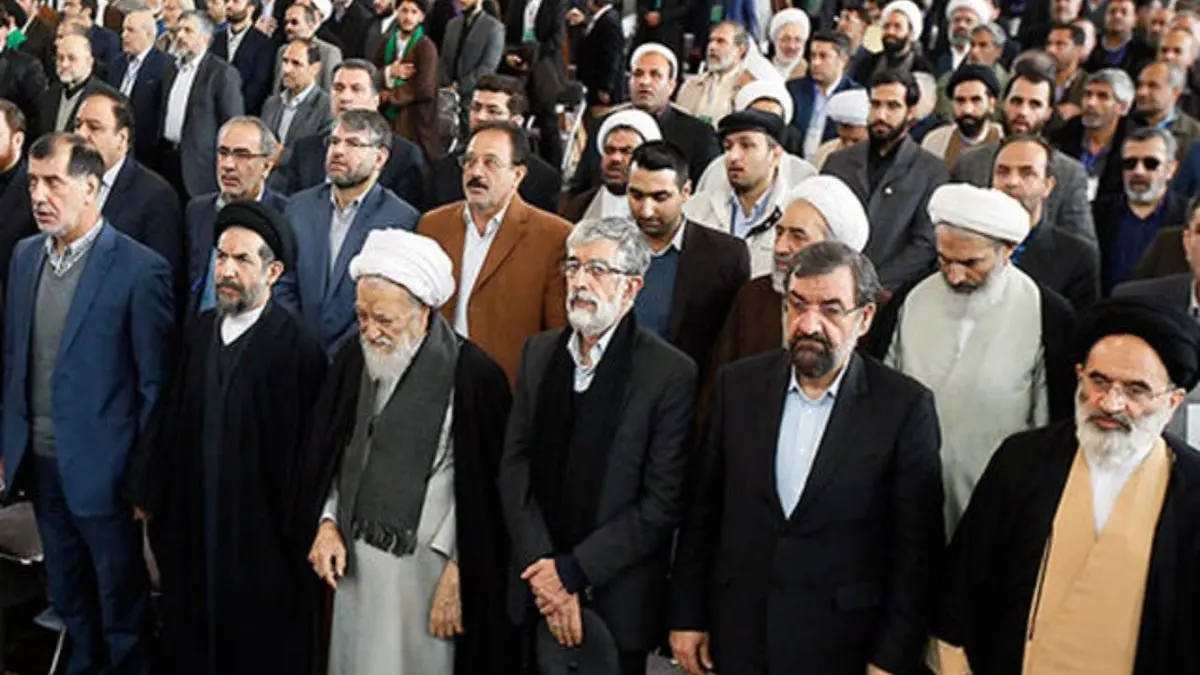 تکلیف اصولگرایی و نیاز حیاتی اصولگرایان/ سکوت ابراهیم رئیسی می‌شکند؟/ احمدی نژاد از عرش به فرش افتاد