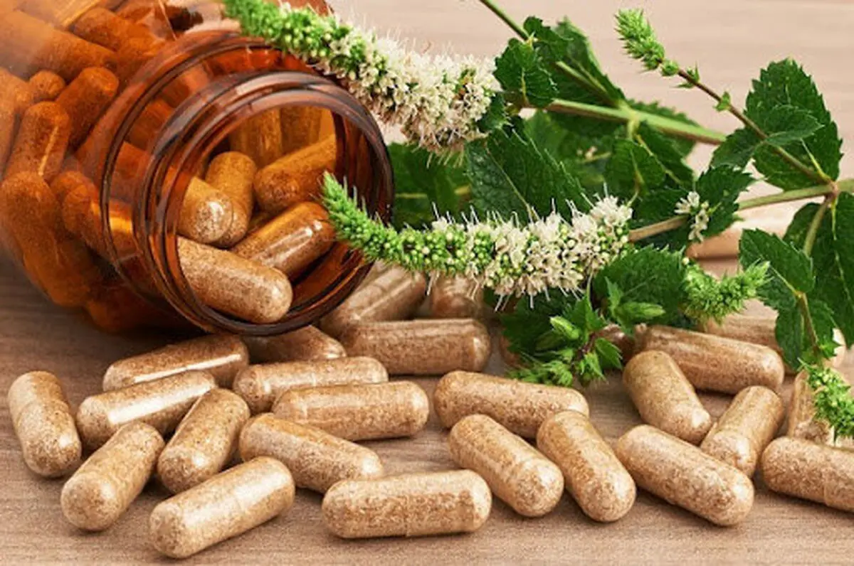 استفاده از «تریاک» در یک داروی گیاهی کرونا/ واکنش ستاد مبارزه با موادمخدر؛ اعتیادآور نیست