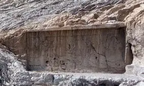 ماجرای رنگ مو روی نقش‌ برجسته فتحعلی‌شاه