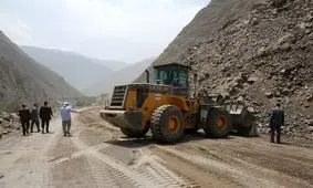 محور هراز به علت ریزش کوه بسته شد