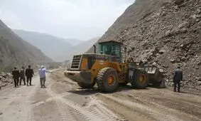 محور هراز به علت ریزش کوه بسته شد