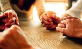 نجات‌دهنده بودن کافی است